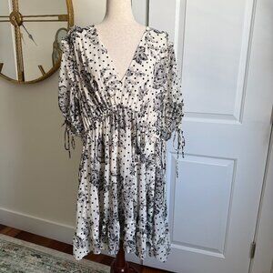 ASOS Black and White Polka Dot and Floral V Neck Dress Size 20